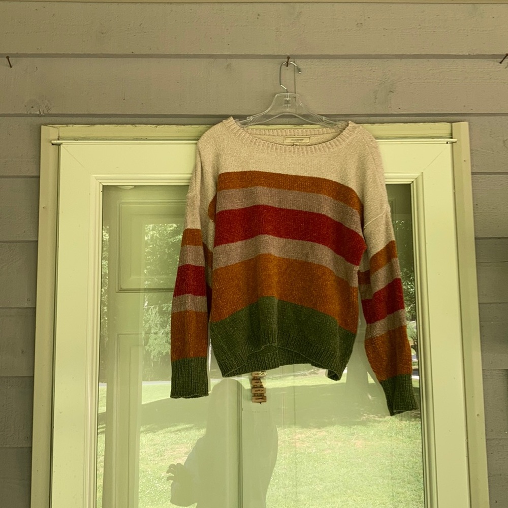 Very comfy sweater!